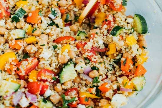 Curried quinoa with chickpeas 