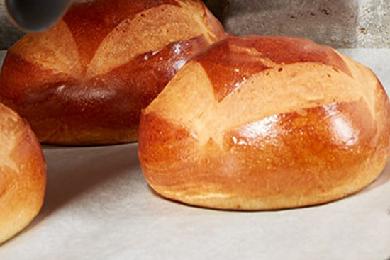 Cuchaule - saffron bread ...
